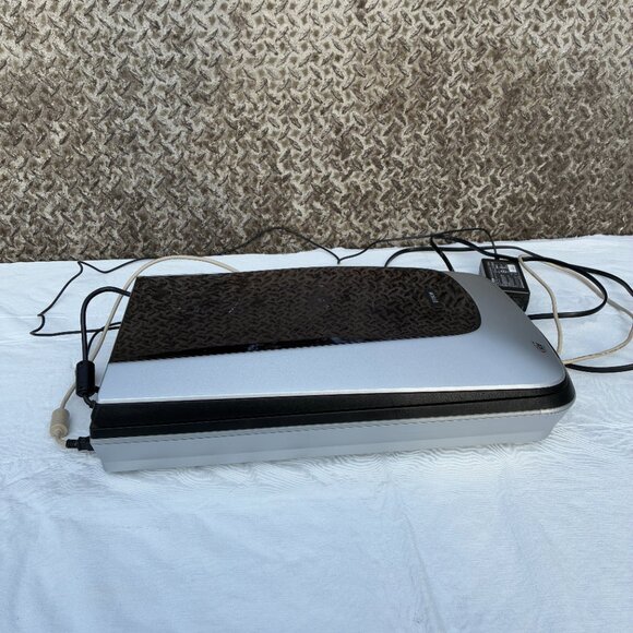 Epson Perfection 4490 PHOTO Desktop Scanner 4800 DPI With Cords TESTED WORKS - Picture 4 of 7